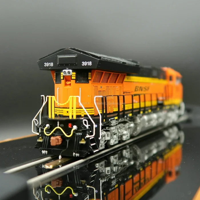 HO 1/87 Train Model American SCALETRAINS ESU Digital Sound Effect GE ET44AC Internal Combustion BNCF Rail Car Toy - Image 3